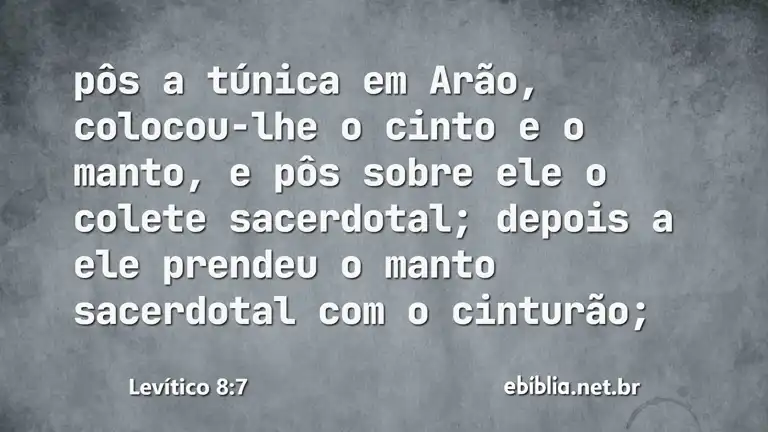 Levítico 8:7